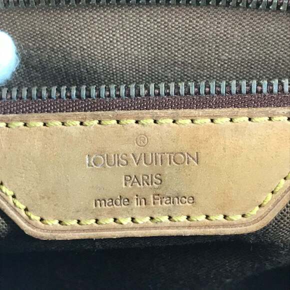 LOUIS VUITTON Brown Monogram Canvas Shoulder Bag - Picture 15 of 16